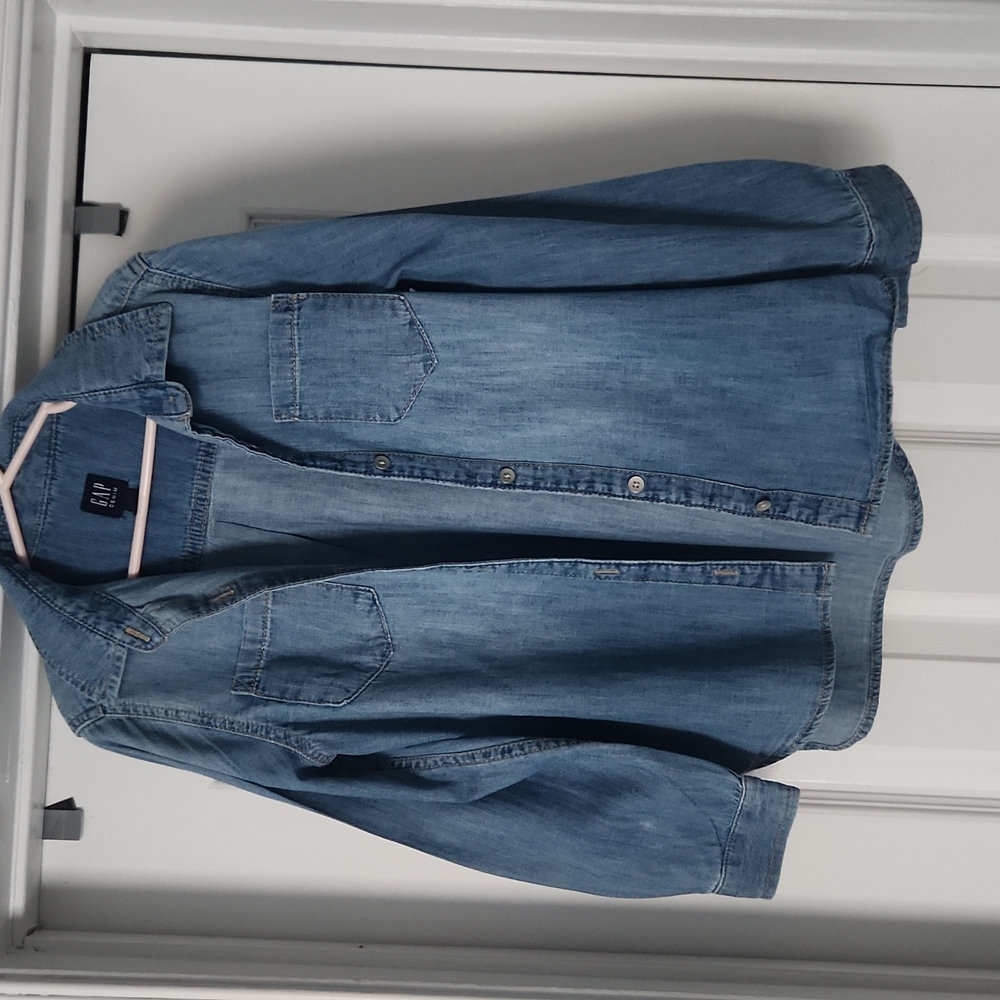 Gap Girls Medium Wash Denim Shirt Size S